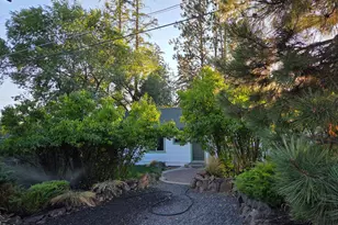 1617 NW 8th, Bend, OR 97703 - Photo 2