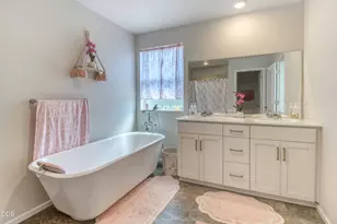 787 NE Union Loop, Prineville, OR 97754 - Photo 4