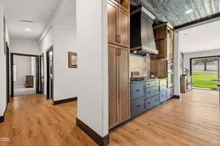 69435 Hinkle Butte Dr, Sisters, OR 97759 - Photo 26
