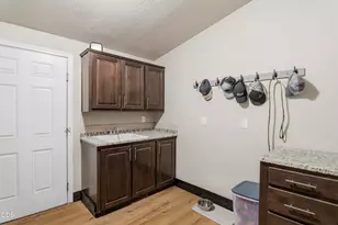 69435 Hinkle Butte Dr, Sisters, OR 97759 - Photo 50