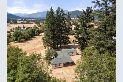 4240 Lake Shore Drive, Selma, OR 97538 - Photo 26