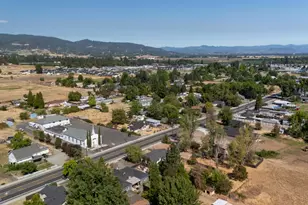 [Address not provided], Medford, OR 97501 - Photo 34
