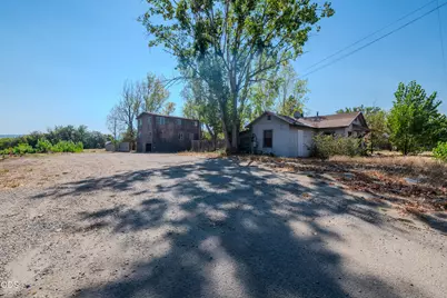 [Address not provided], Medford, OR 97501 - Photo 14