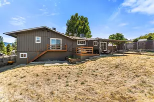 712 NW Savage St, Grants Pass, OR 97526 - Photo 30