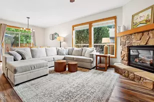 60814 Sawtooth Mountain Ln, Bend, OR 97702 - Photo 4