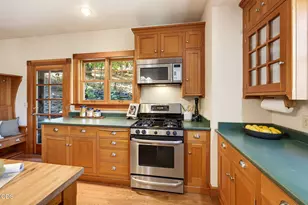 9 Hillcrest St, Ashland, OR 97520 - Photo 22
