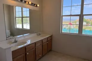 7465 Table Rock Terrace, Central Point, OR 97502 - Photo 28