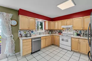 705 SW Belmont Ln, Madras, OR 97741 - Photo 8