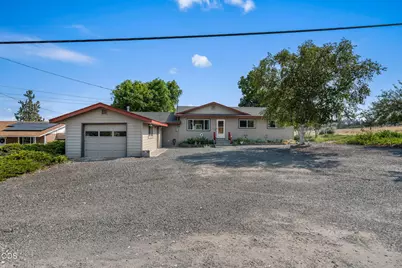 705 SW Belmont Lane, Madras, OR 97741 - Photo 2