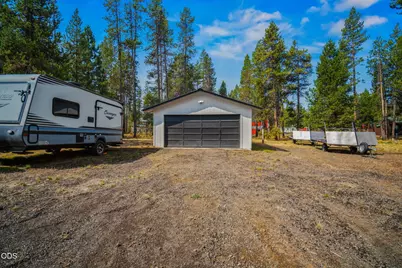 54761 Pinewood Avenue, Bend, OR 97707 - Photo 28