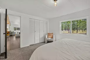 54761 Pinewood Ave, Bend, OR 97707 - Photo 18