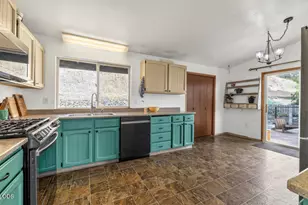 2019 Watson St, Klamath Falls, OR 97603 - Photo 12