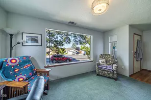 2954 Farmington Ave, Medford, OR 97504 - Photo 4
