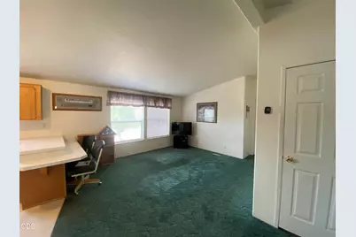 15311 Pioneer Road, Klamath Falls, OR 97601 - Photo 32