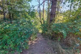 5189 Riverbanks Rd, Grants Pass, OR 97527 - Photo 46