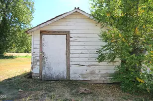 12707 Hwy 238, Applegate, OR 97530 - Photo 30