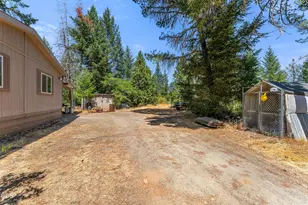 32142 Redwood Hwy, O'Brien, OR 97534 - Photo 34