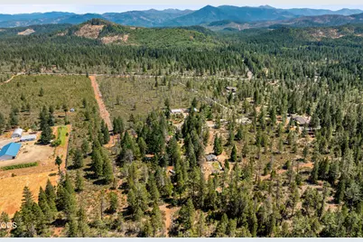 32142 Redwood Highway, O'Brien, OR 97534 - Photo 24