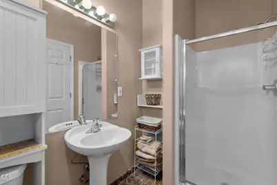 56860 Enterprise Drive # H1, Sunriver, OR 97707 - Photo 14