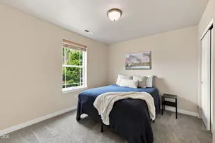 21274 NE Beall Dr, Bend, OR 97701 - Photo 24
