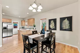 21274 NE Beall Dr, Bend, OR 97701 - Photo 10