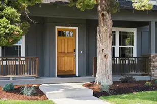 21274 NE Beall Dr, Bend, OR 97701 - Photo 4