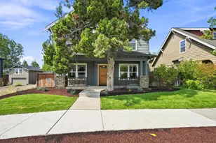 21274 NE Beall Dr, Bend, OR 97701 - Photo 2