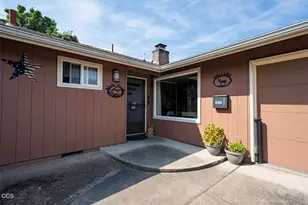 1872 Hybiscus St, Medford, OR 97504 - Photo 6
