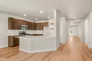 3687 Luchu St, Medford, OR 97504 - Photo 4
