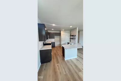 3687 Luchu Street #110, Medford, OR 97504 - Photo 4