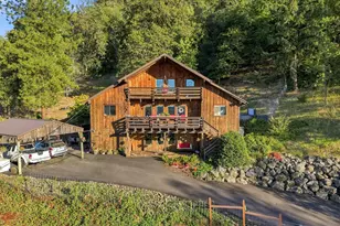 466 Laurel Dr, Roseburg, OR 97471 - Photo 1