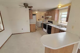 185 NW Harwood Ave, Prineville, OR 97754 - Photo 6