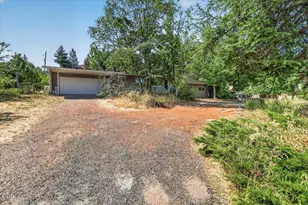 485 Orchard St, Ashland, OR 97520 - Photo 4