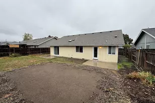 1629 Husker Butte Ln, Medford, OR 97504 - Photo 22