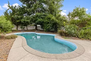 1000 La Loma Dr, Medford, OR 97504 - Photo 34
