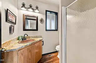 16932 Ponderosa Cascade Dr, Bend, OR 97703 - Photo 26