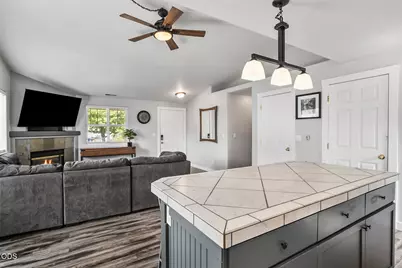 61049 Larkspur Loop, Bend, OR 97702 - Photo 12