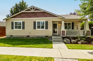 61049 Larkspur Loop, Bend, OR 97702 - Photo 1