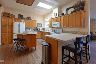 2579 Old Ferry Rd, Shady Cove, OR 97539 - Photo 10