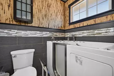 5485 Kane Creek Road, Central Point, OR 97502 - Photo 22
