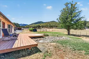 5485 Kane Creek Rd, Central Point, OR 97502 - Photo 28