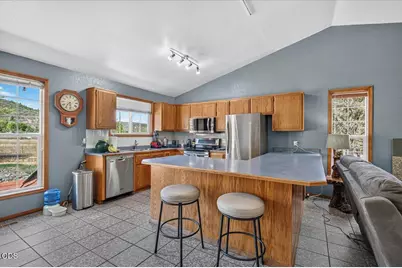 5485 Kane Creek Road, Central Point, OR 97502 - Photo 12