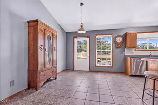 5485 Kane Creek Rd, Central Point, OR 97502 - Photo 14