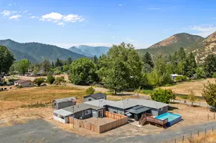 95 Champlin Ln, Gold Hill, OR 97525 - Photo 2