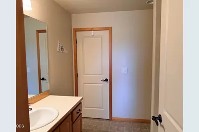 4819 Falcon Drive, Klamath Falls, OR 97601 - Photo 8
