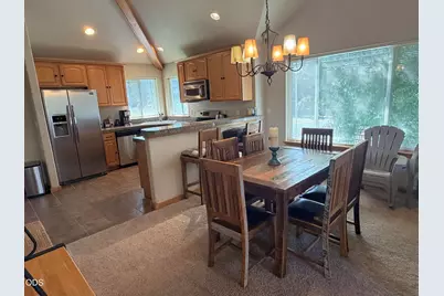 4819 Falcon Drive, Klamath Falls, OR 97601 - Photo 6
