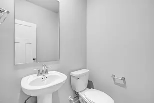 749 NW Upas Ave, Redmond, OR 97756 - Photo 12