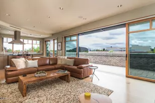 919 NW Bond St, Bend, OR 97701 - Photo 8