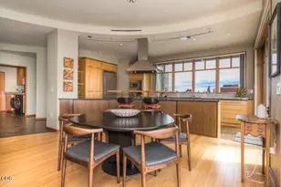 919 NW Bond St, Bend, OR 97701 - Photo 14