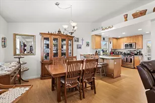 2360 Evan Wy, Central Point, OR 97502 - Photo 8